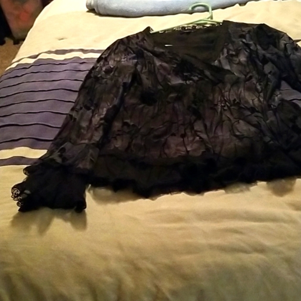 Dark green and black long sleeve v neck blouse top size medium